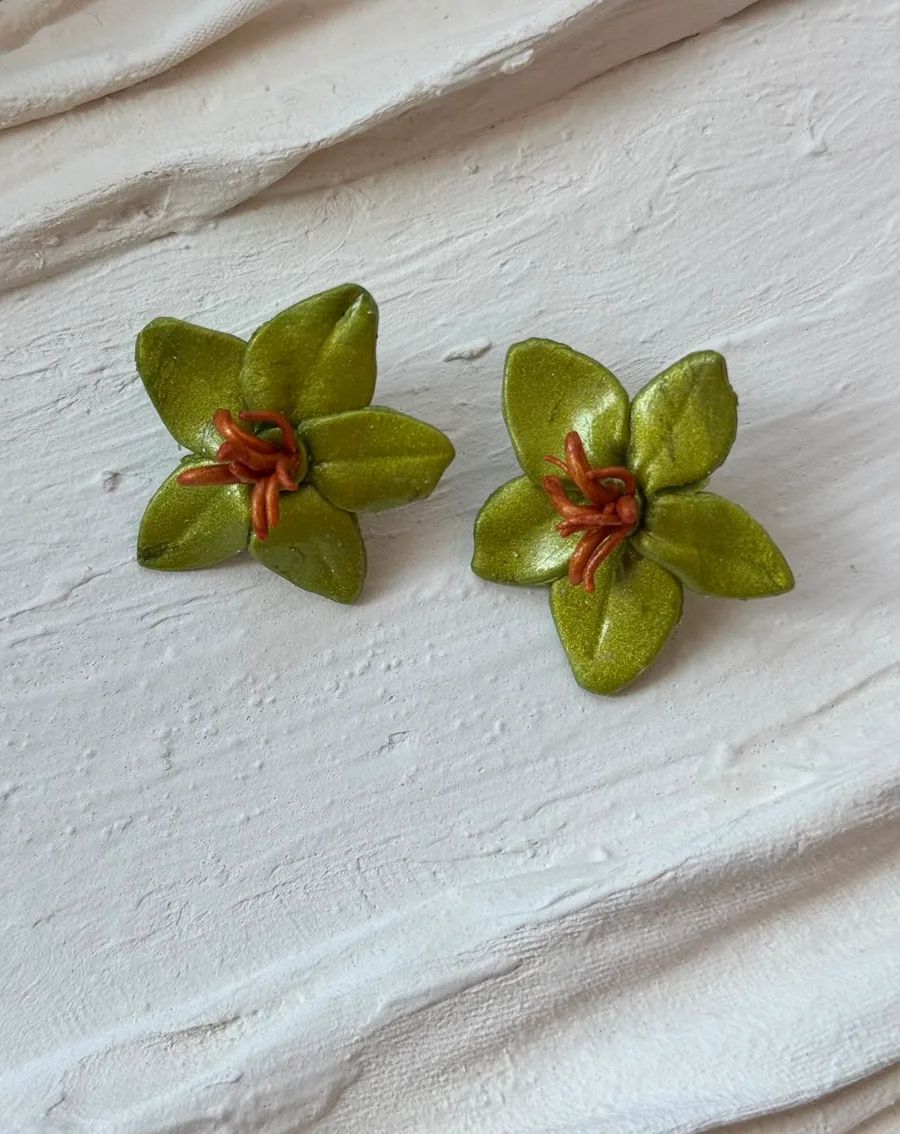Stamen Küpe — Lavinia Clay Design el yapımı tasarım