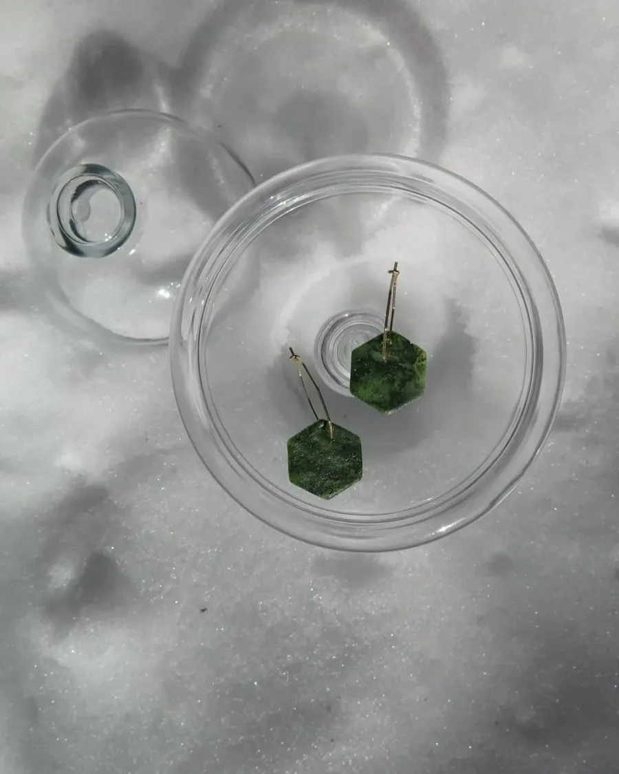 Translucent özelliğiyle yeni serimiz Jadira — Lavinia Clay Design el yapımı tasarım