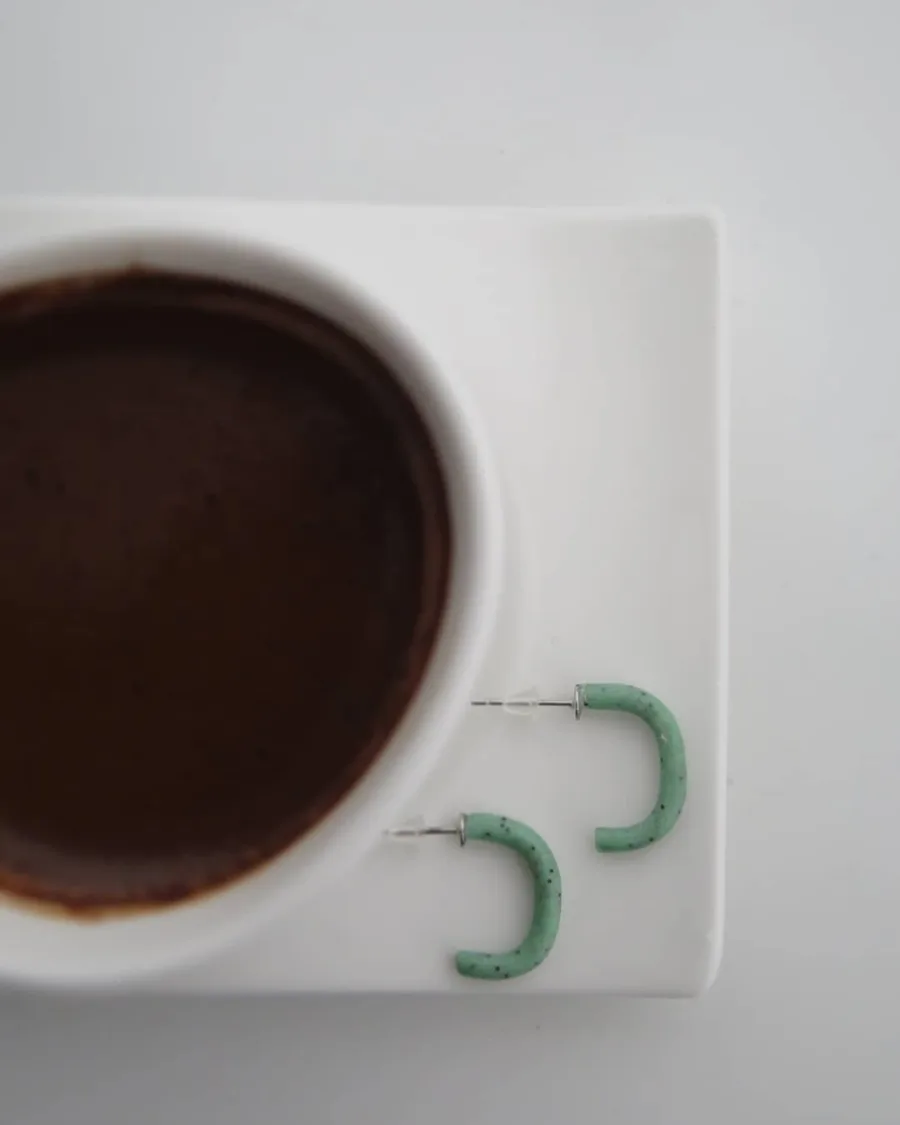 Minimal Doğal Taş Desenli C Küpe