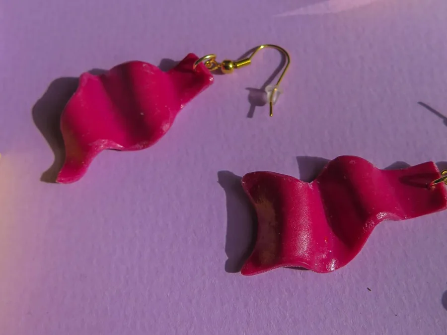 Yazlık rengiyle Vague Pembe Küpe Çifti görsel 2